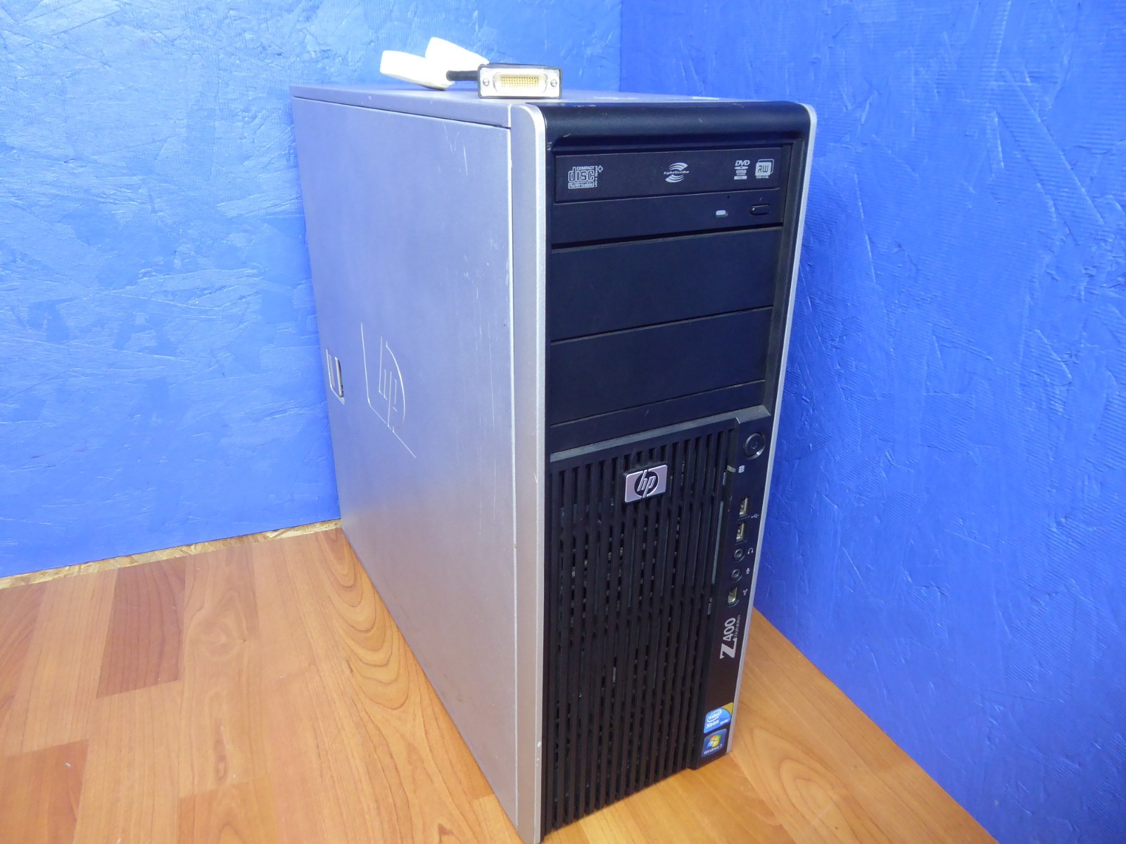 HP Z400 WORKSTATION PC TOWER XEON W3550 4-CORE / QC 3.06GHz 16GB NOT LOADED