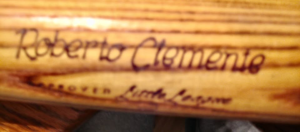 ORIGINAL H&B LITTLE LEAGUE APPROVED ROBERTO CLEMENTE LOUISVILLE SLUGGER BAT