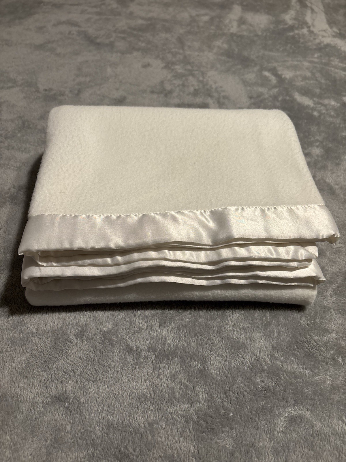 White Baby Blanket Rabbit Skins 100% Polyester Satin Trim Cozy Security Lovey