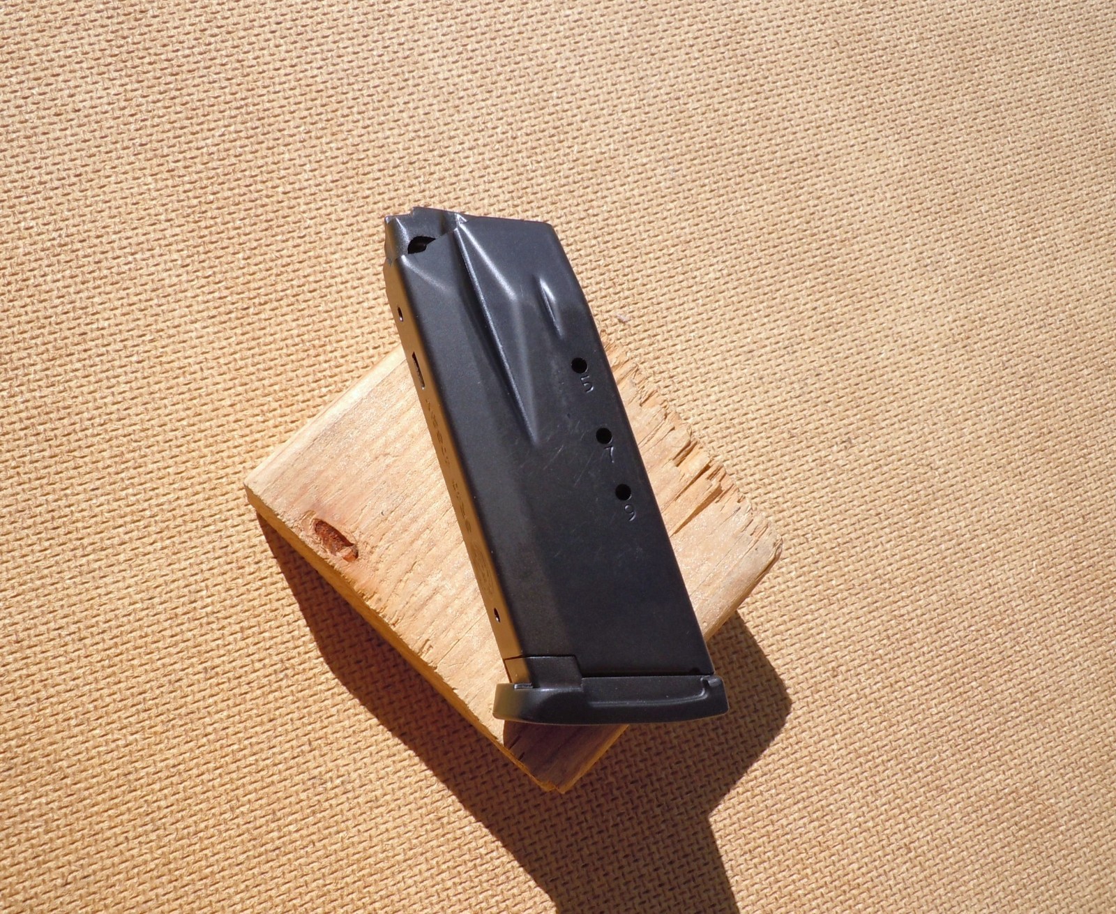 1 Factory Ruger SR40 Compact SR40C 9rd .40S&W Magazine