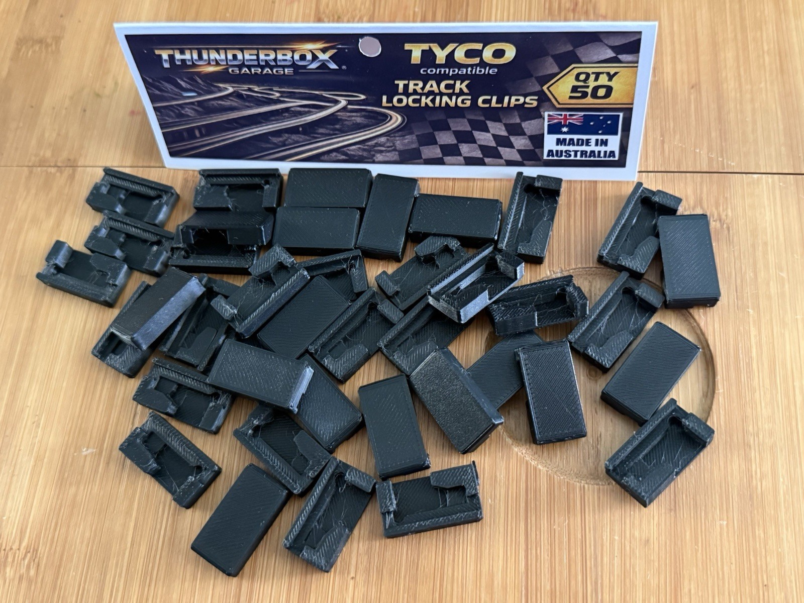 Thunderbox Garage HO Slot Car Track Locking Clips  TYCO Compatible