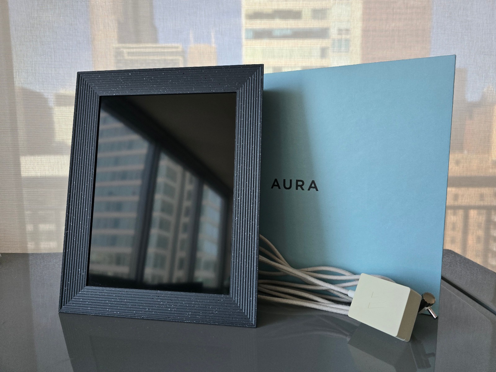 Aura Mason Luxe Smart Digital Picture Frame 9.7 in. Model:AF800-BLK