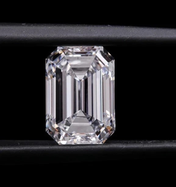 Top Quality Natural D color VVS1 3 Ct Emerald Lab Grown diamond Certified y416