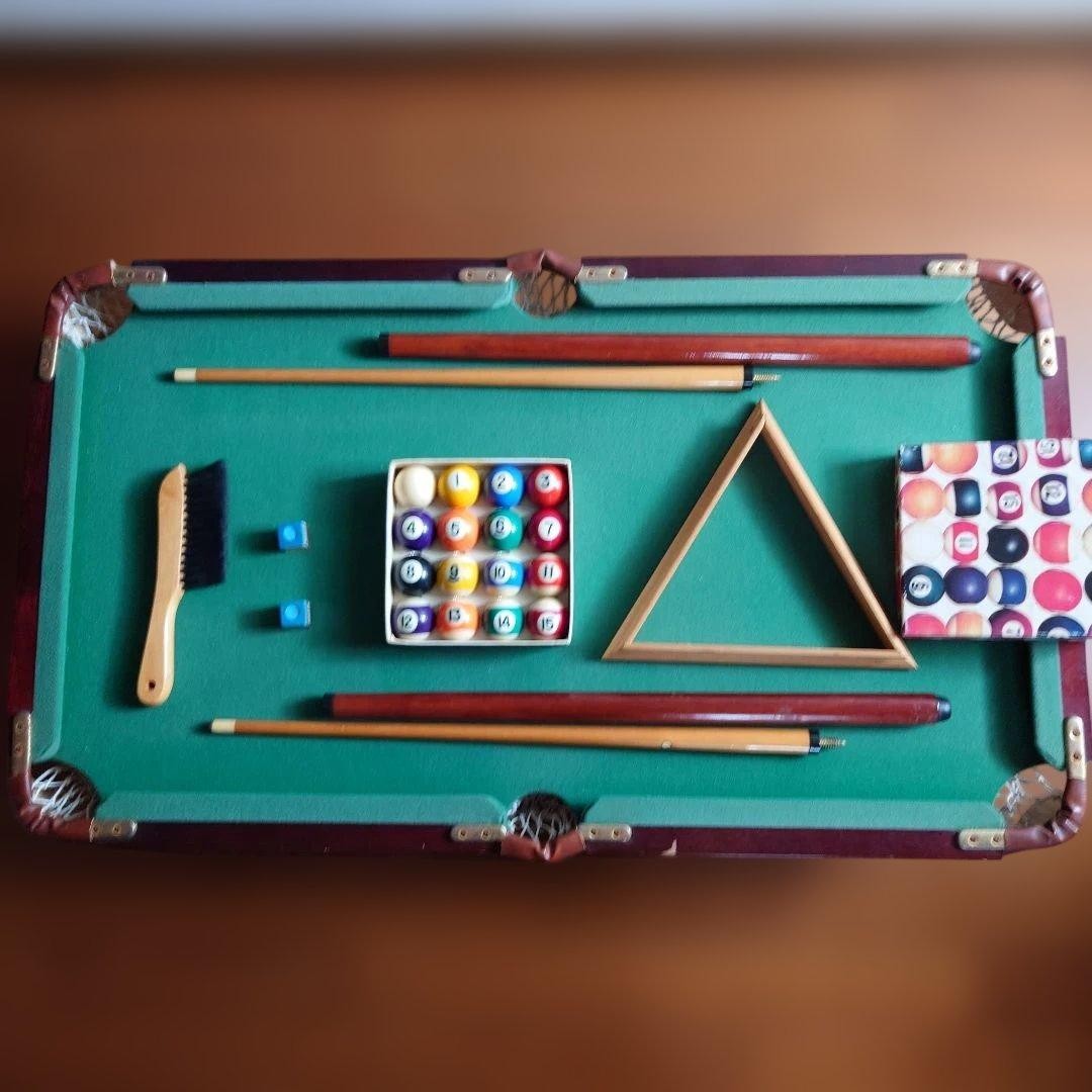 Billiard Table Set 93cm x 53cm with 2 cues Balls Chalker Brush Used rr2
