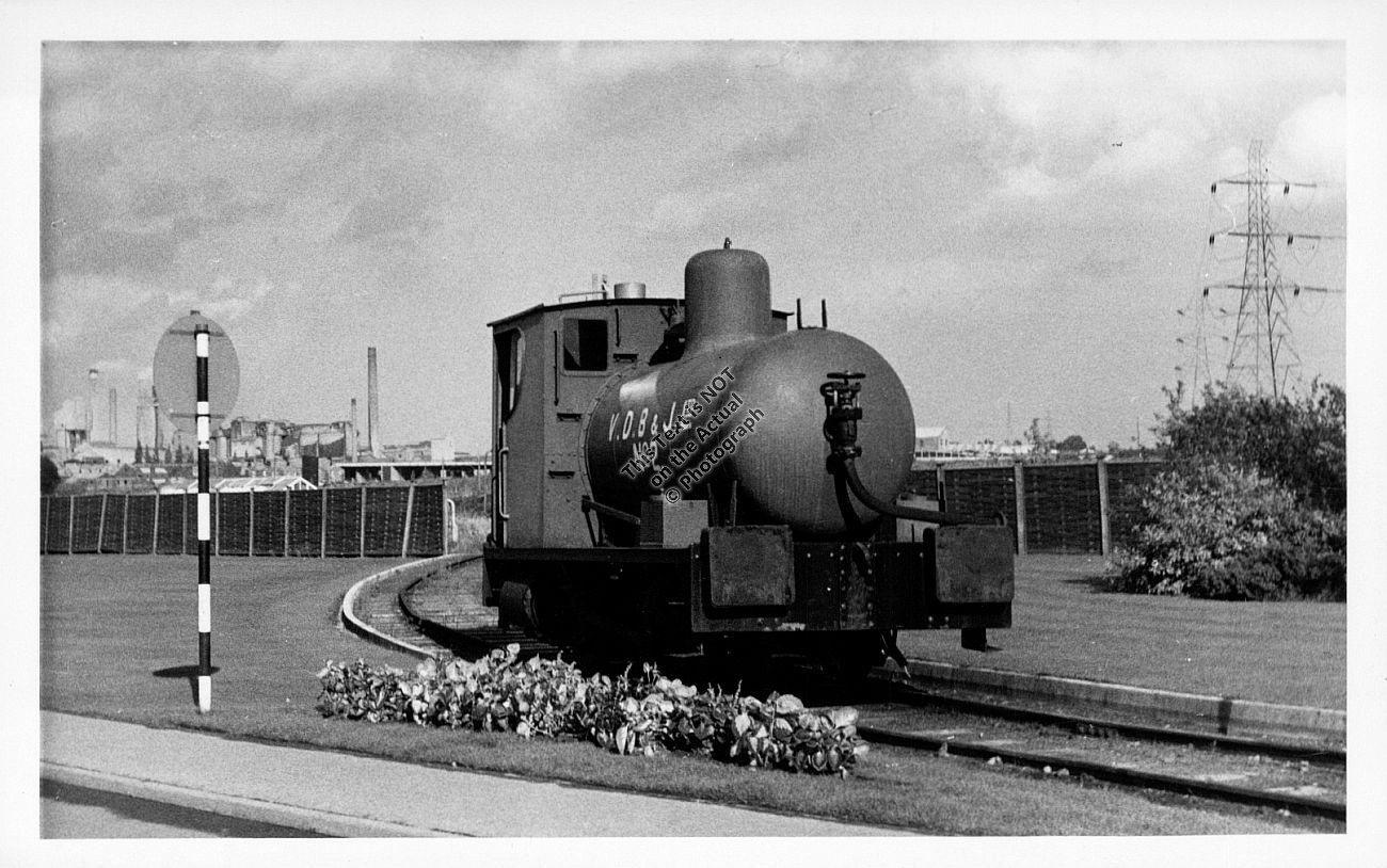 1968 AB 1493 Van Den Bergh PURFLEET Industrial Locomotive Railway Photograph #7