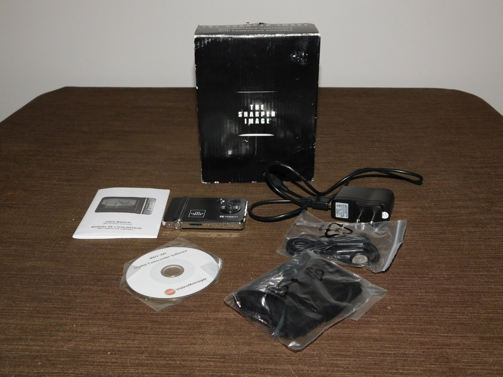2009 SHARPER IMAGE MINI PORTABLE CAMCORDER IN BOX