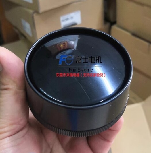 1pcs Fuji Electric Pushbutton switch AR30B2R-11B