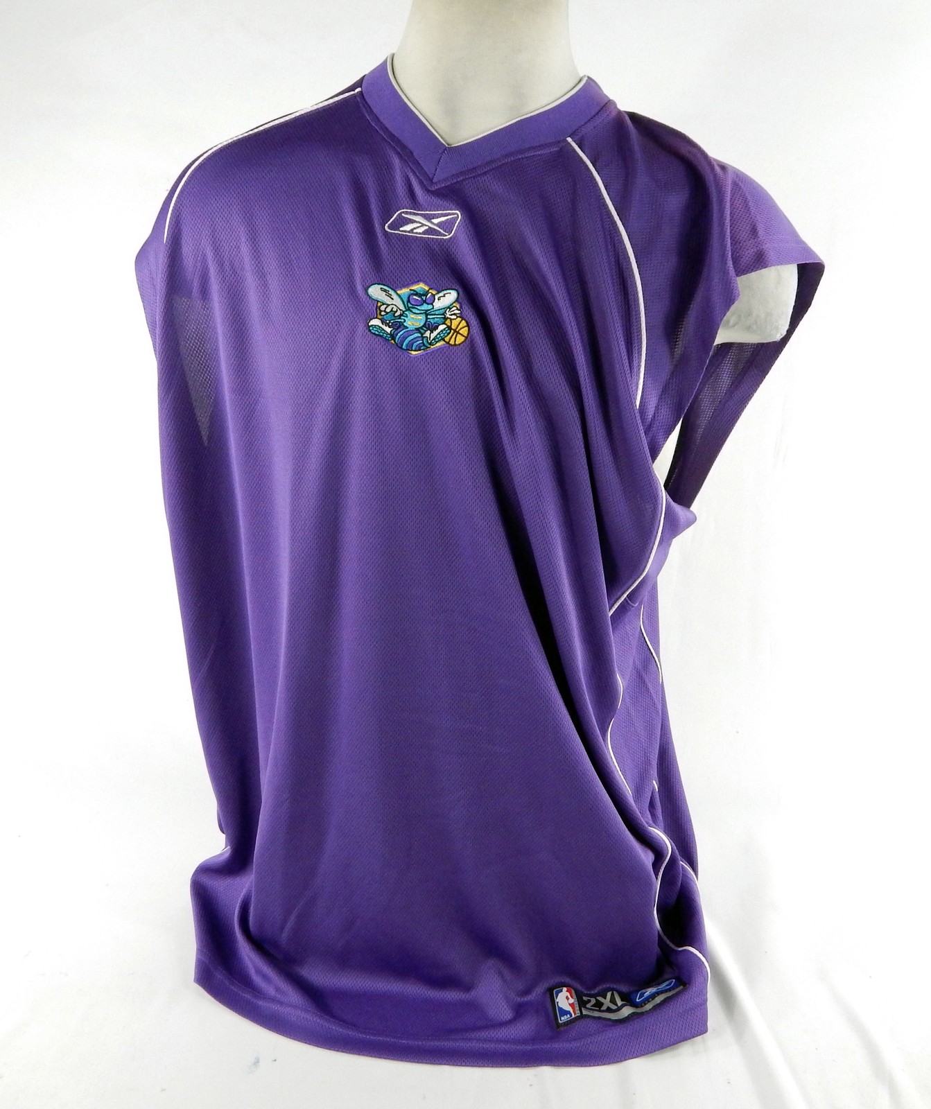 2004-05 Charlotte Hornets Game Used Purple Tank Top Shirt 2XLT DP70522