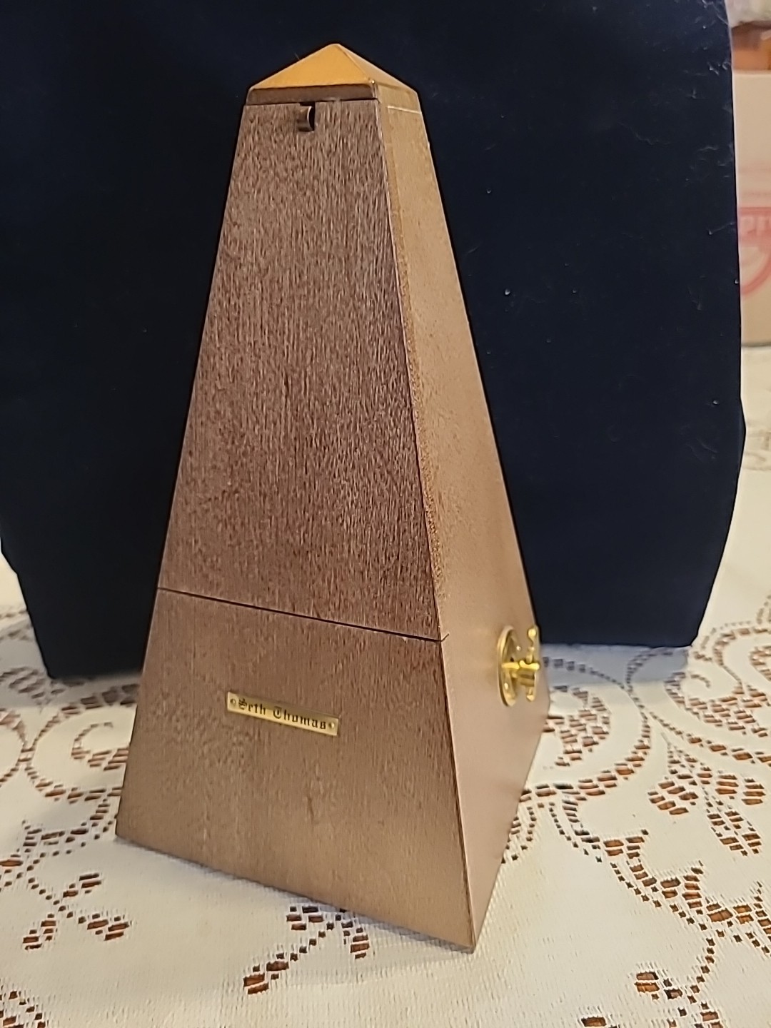 Vintage Seth Thomas Metronome #10  Key Wind Wood beautiful condition works