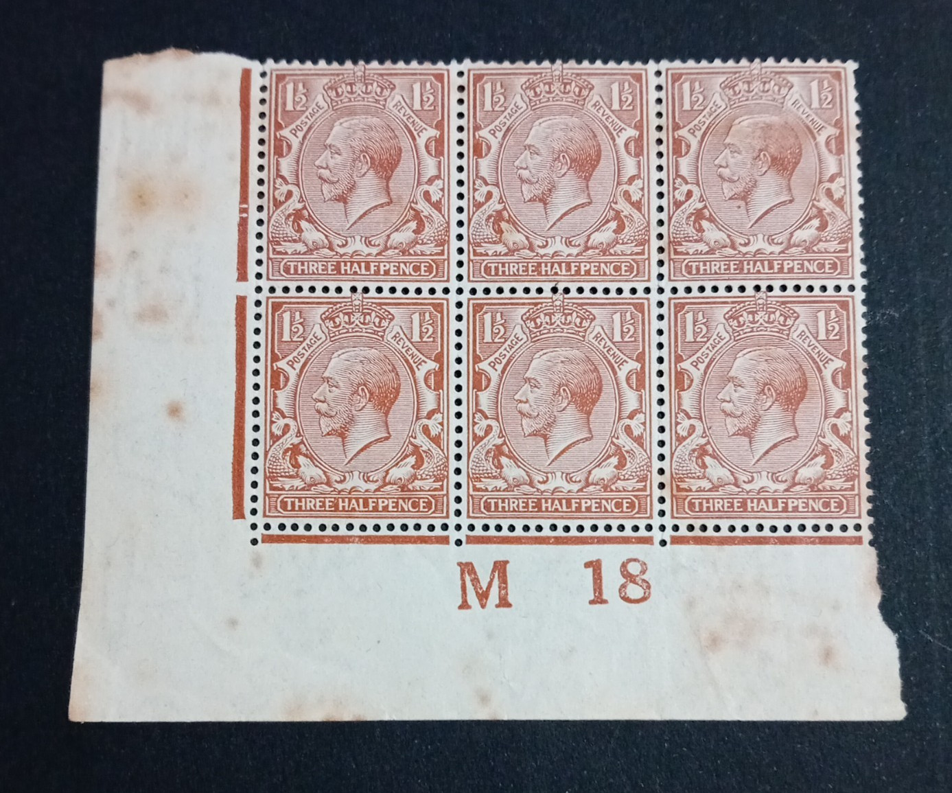 GB KGV 1912 1.5d Brown. SG362 Control Block of 6 stamps M18 Mint MNH