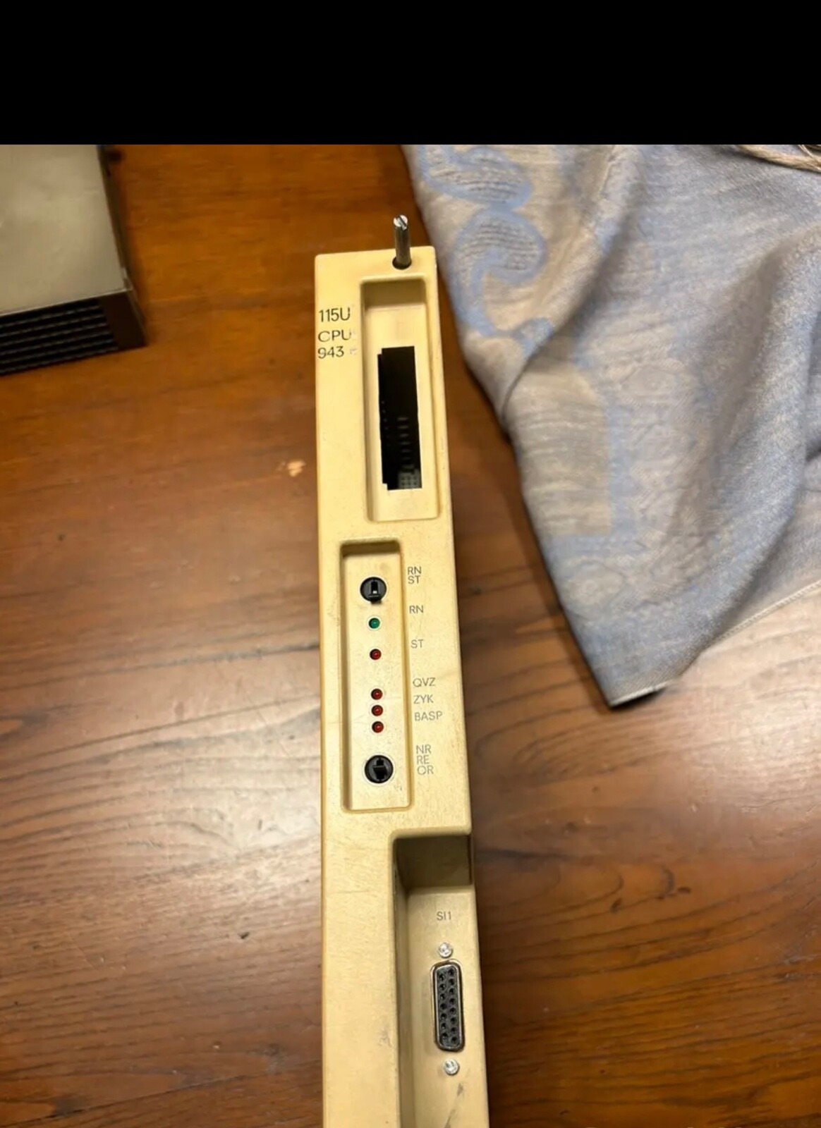 SIEMENS SIMATIC S5 6ES5 943-7UB11