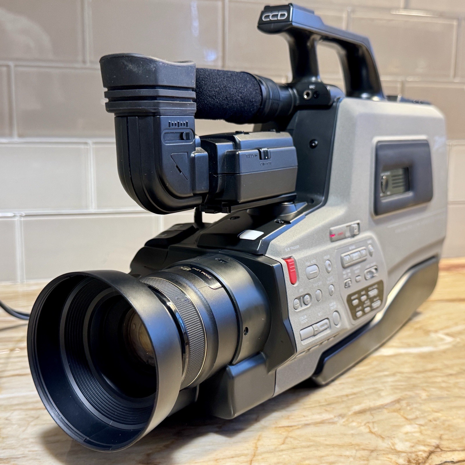 Vtg Zenith VM7170 Camcorder VHS Video Movie Camera Recorder Complete in OEM Case