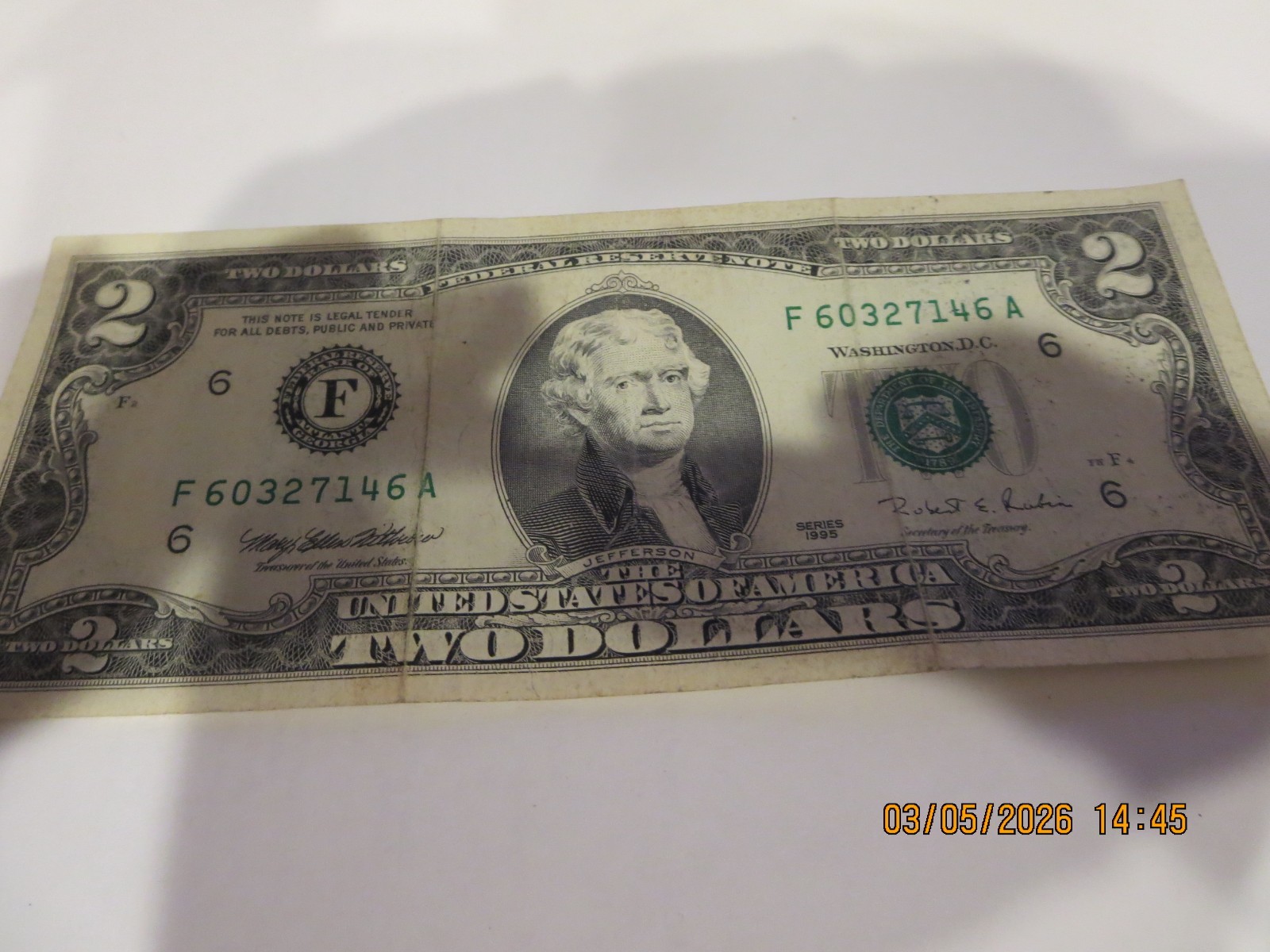2 DOLLARS USA BILL F60327146A SERIAS 1995