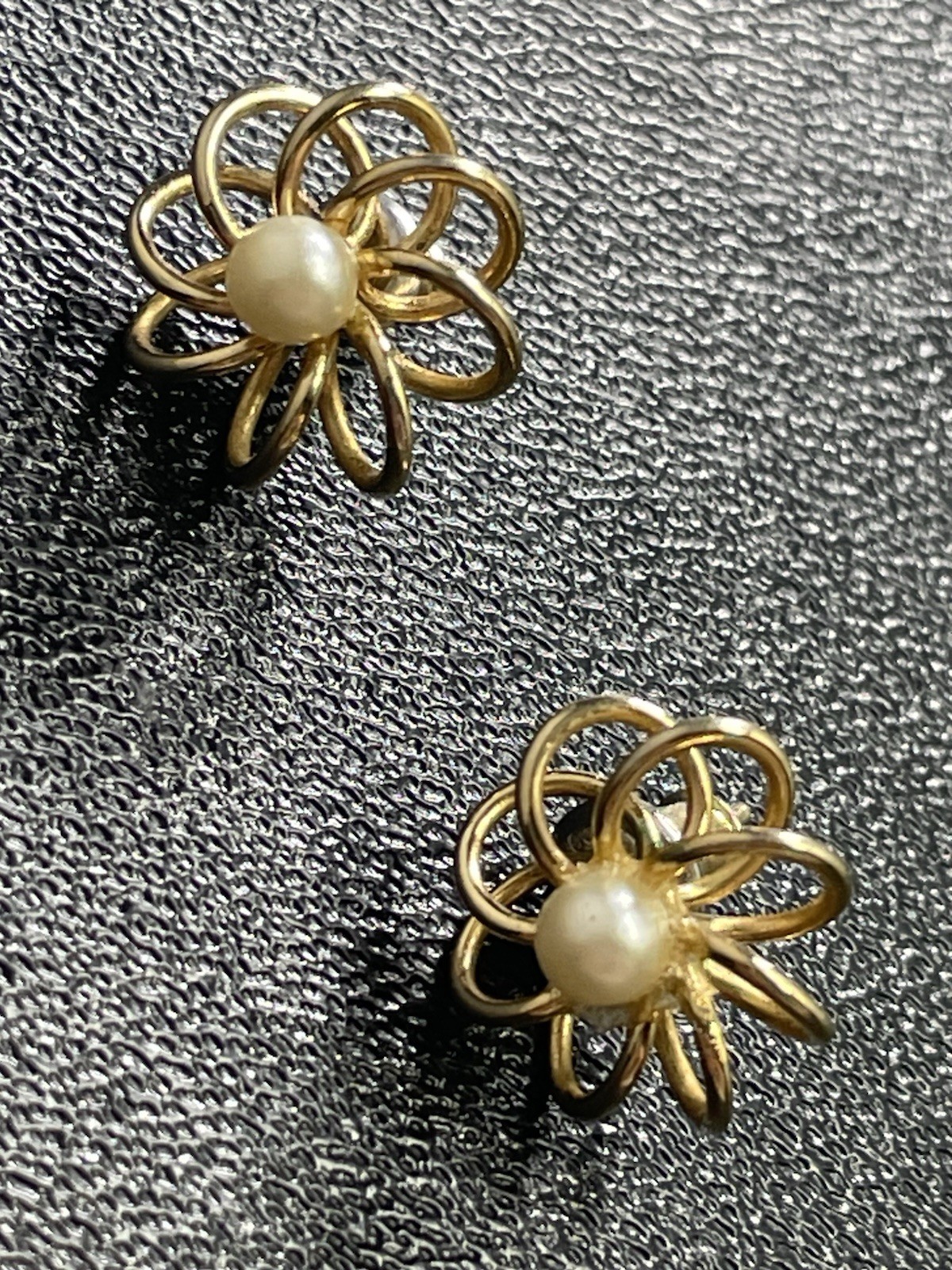 Vintage Small Faux Pearl Round Gold Tone Wired Metal Earrings