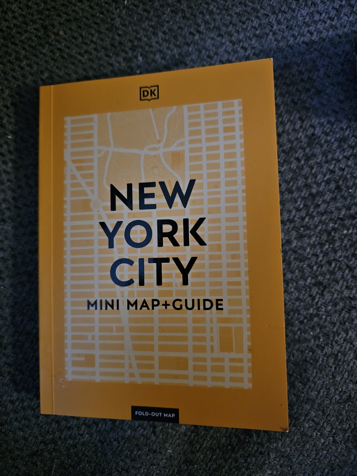 DK New York City Mini Map & Travel Guide Fold-Out