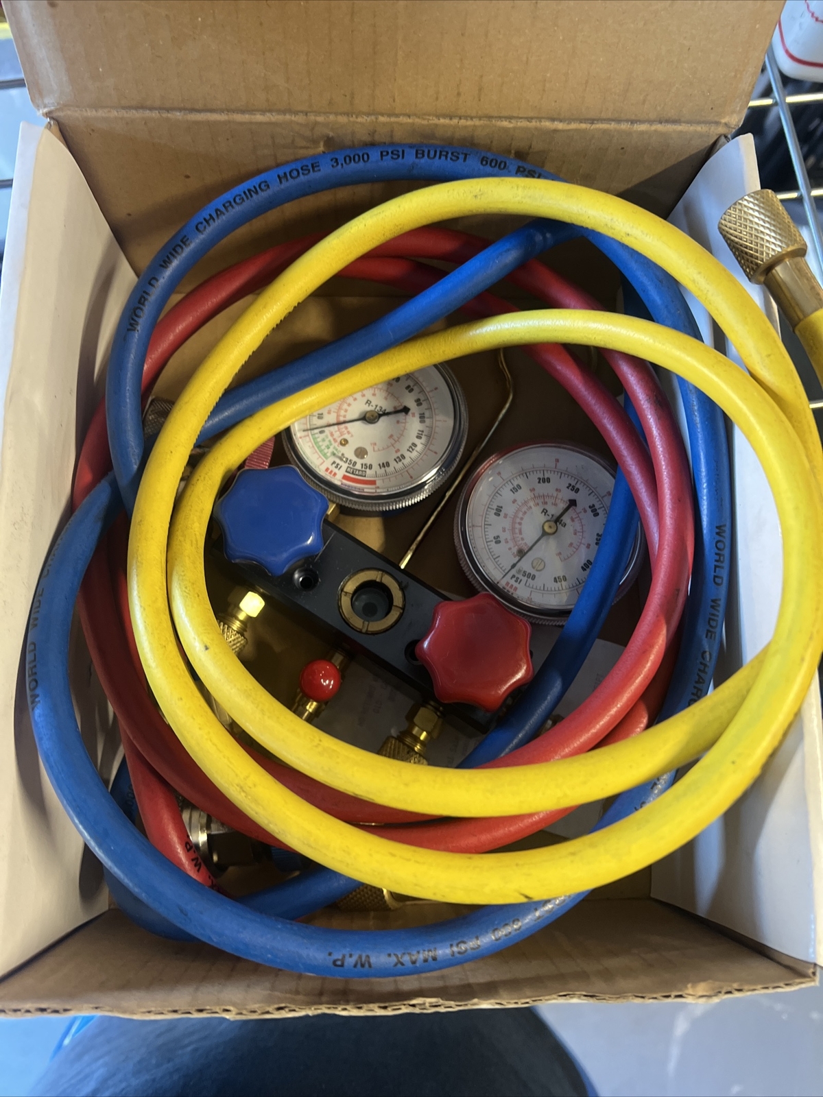 US General A/C Gauge Set (R-134A) In Original Box Item 02435