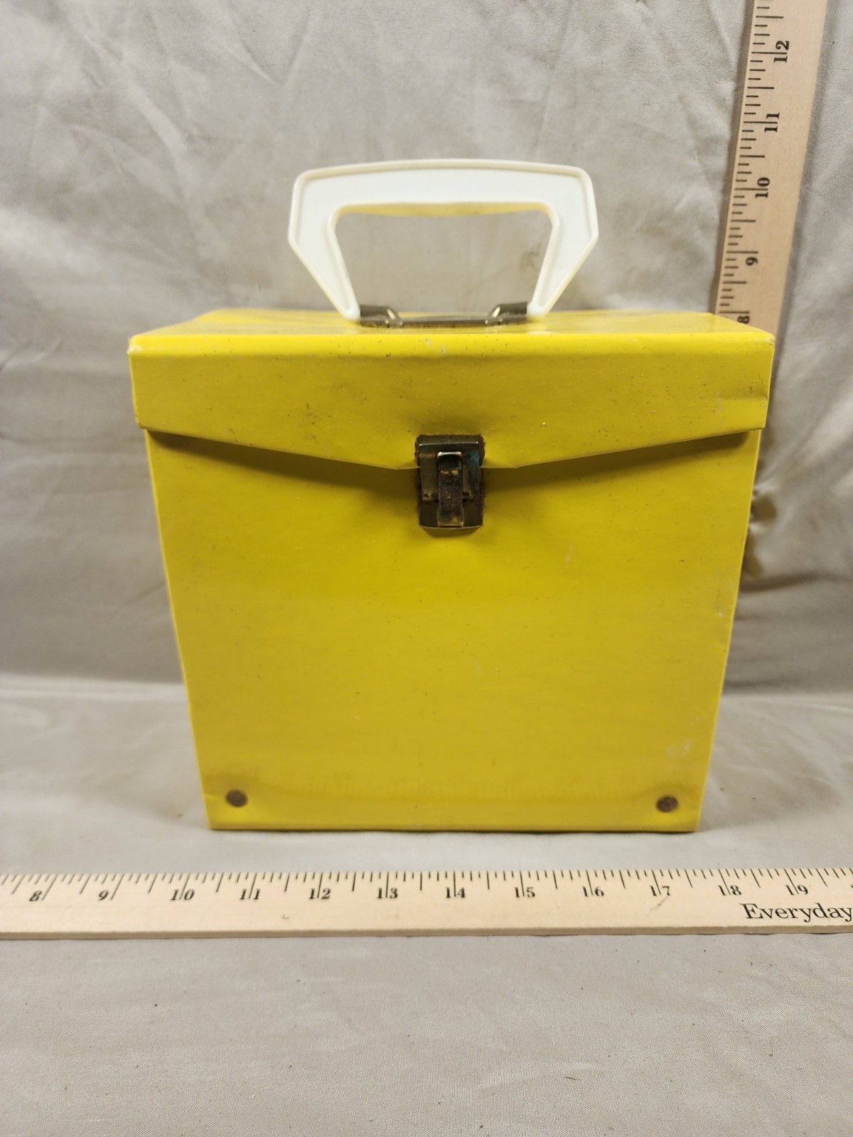 Vintage 45's Yellow Vinyl Over Cardboard Record Case Holder Travel Box Used