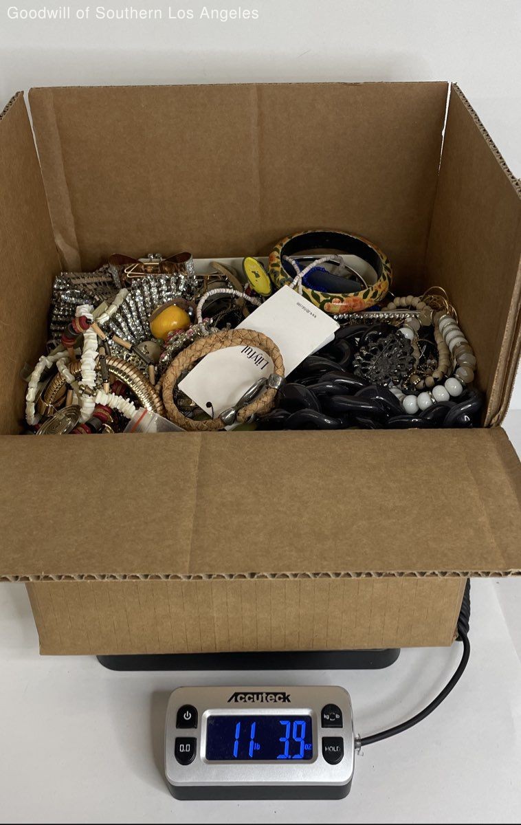 Assorted Jewelry/Craft Lot 11.3 lbs