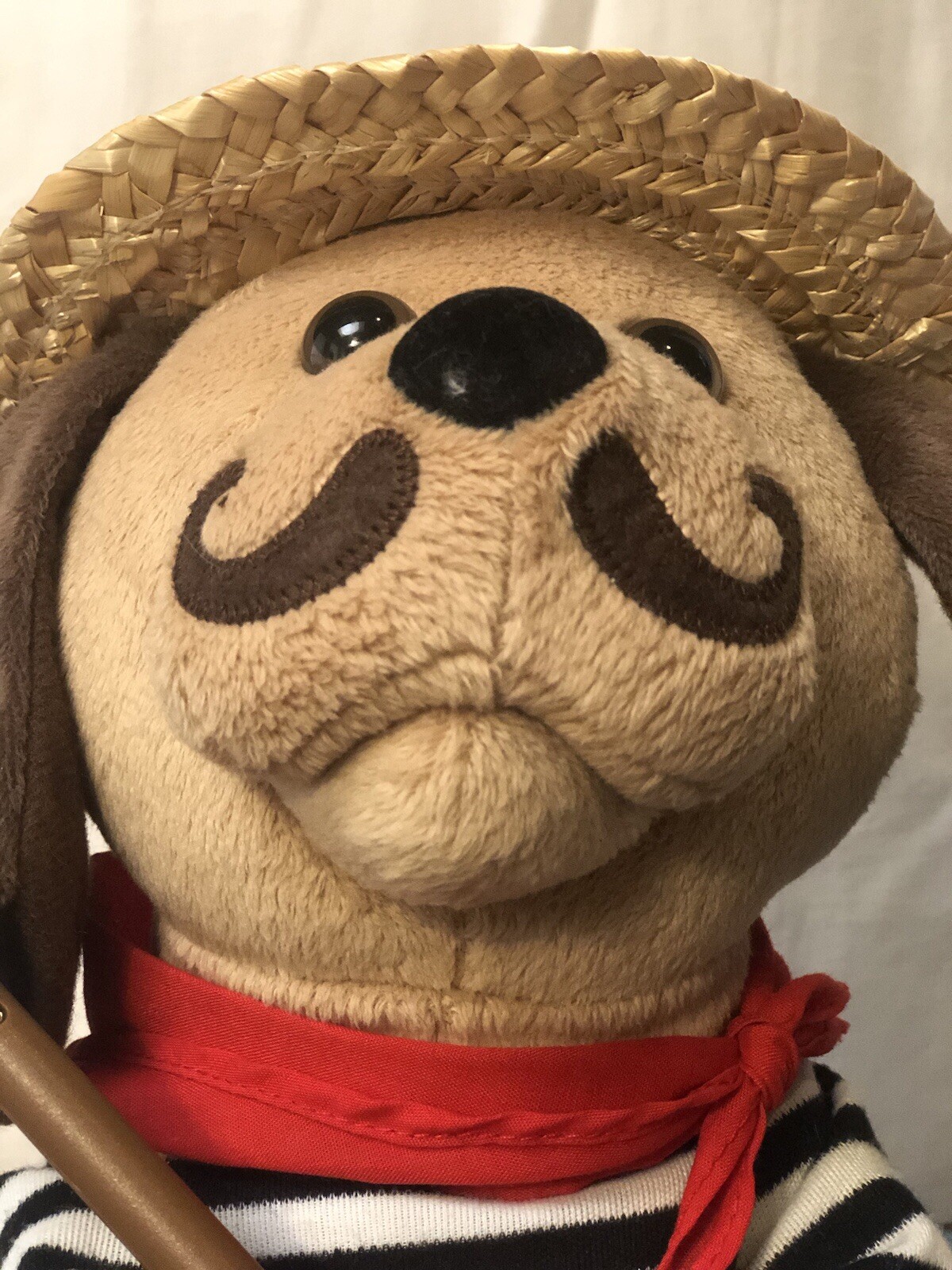 Cuddle Barn Gondolomia Sings And Dances To It’s Now Or Never 12”