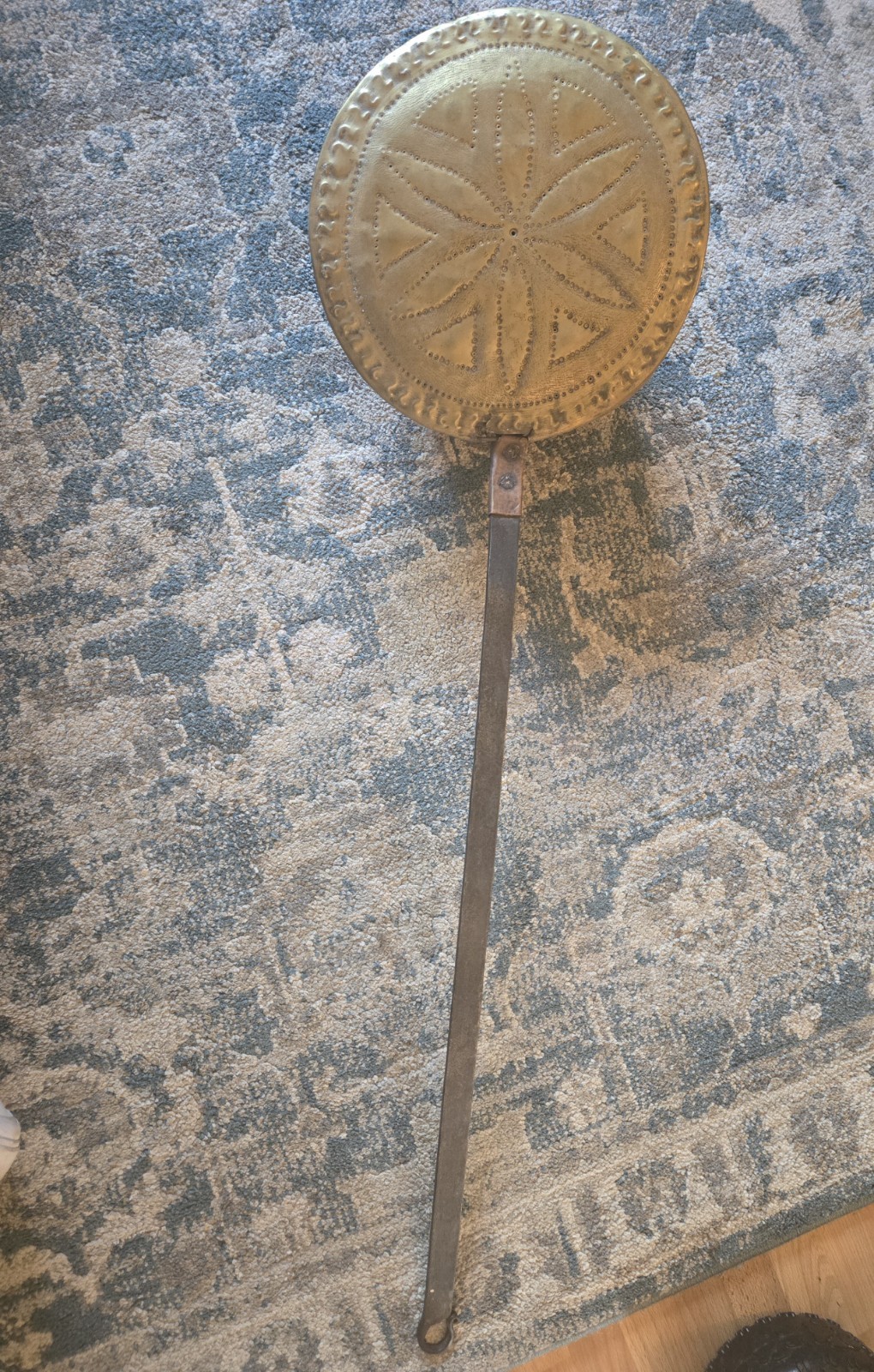 Primitive Bronze Metal Bed Warmer with Decorative Lid, Large Antique