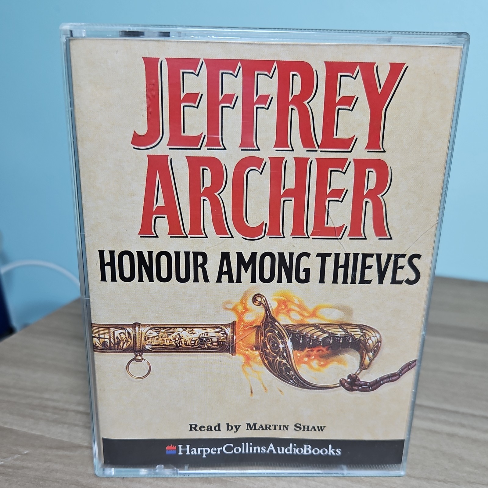 Jeffrey Archer - Honour Among Thieves (2xCassette Audiobook 1993) Great conditio