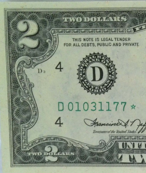 Crisp UNC 1976 D Star $2 Cleveland Federal Reserve Note  Trinary D01031177*