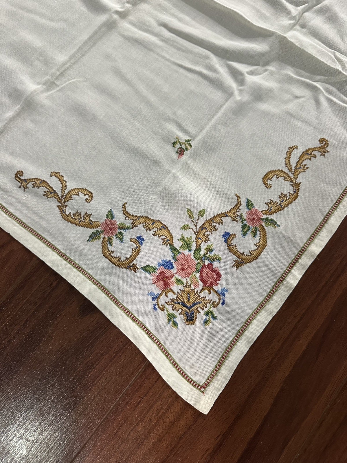 Vintage Hand Embroidered Floral Cross Stitch Linen Tablecloth 30” X 28” Scrolls
