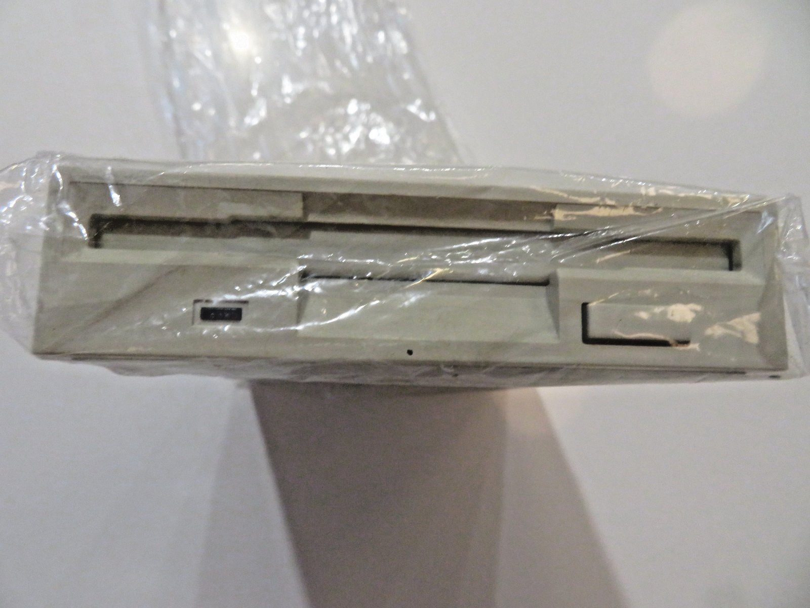 Vintage Computer Newtronics Mitsumi D359T6 3.5" Floppy Disk Drive