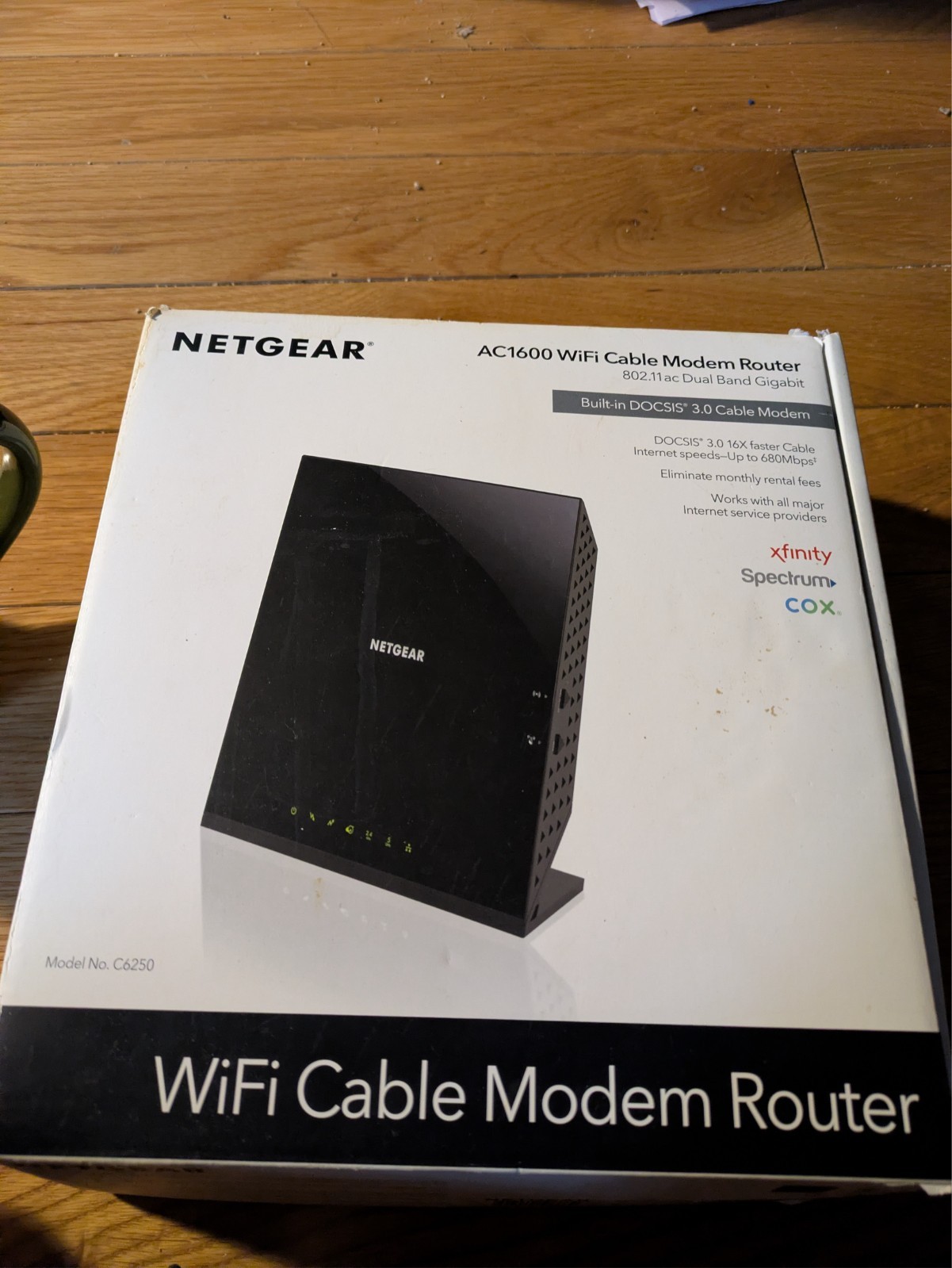 NetGear ac1600 wifi cable modem router