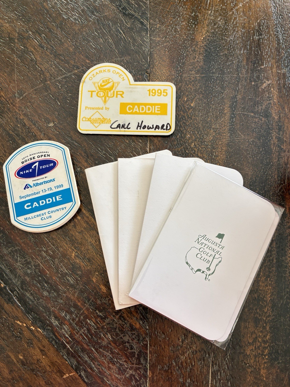 Augusta National Golf Club Golf Scorecards + 2 buttons of former ANGC caddie