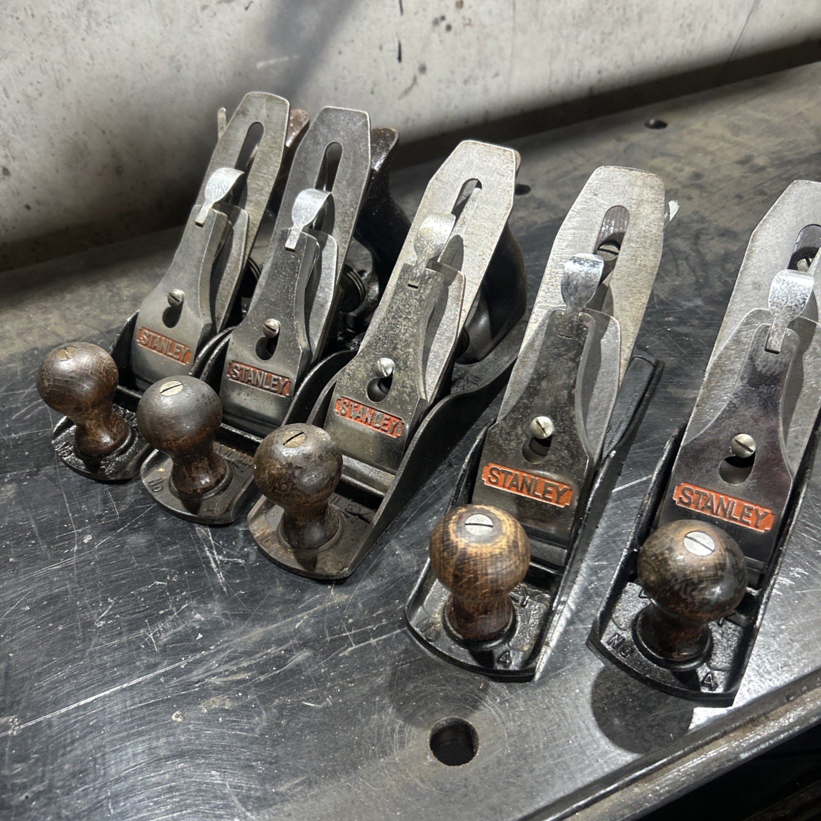 5 X Vintage Stanley Bailey No 4 Carpenters Smoothing Planes Job Lot 