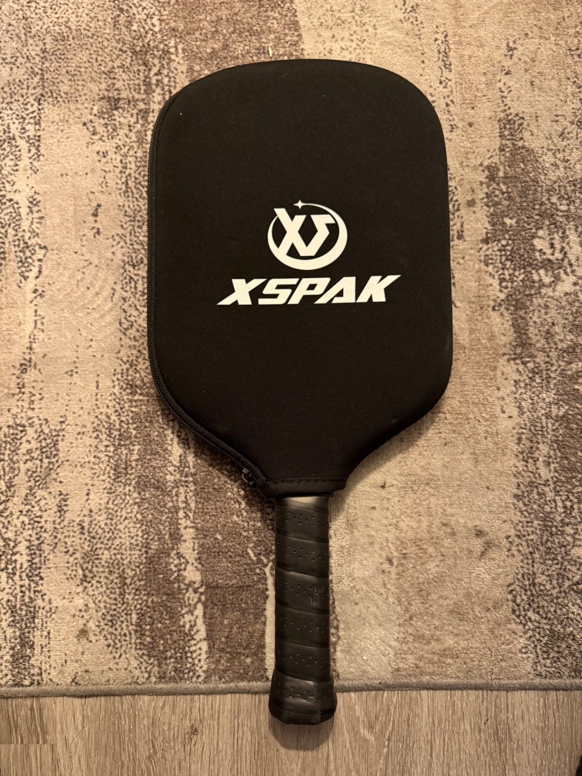 xspak pickleball paddle, standard shape, raw  carbon fiber face Gray /Black/ NEW