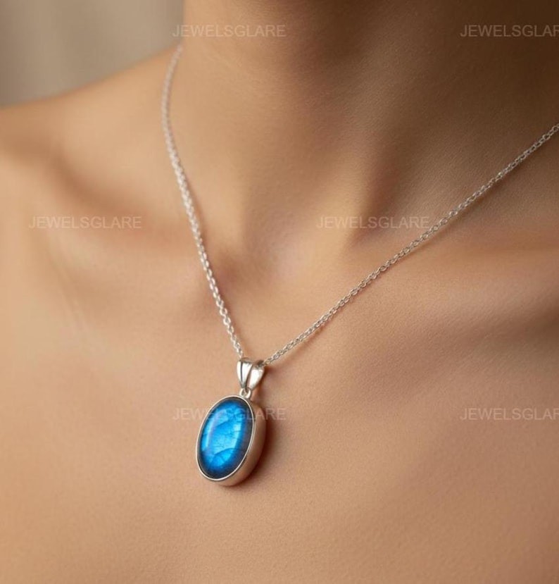 Rainbow Moonstone Gemstone Pendant 925 Sterling Silver Jewelry Womens Pendant