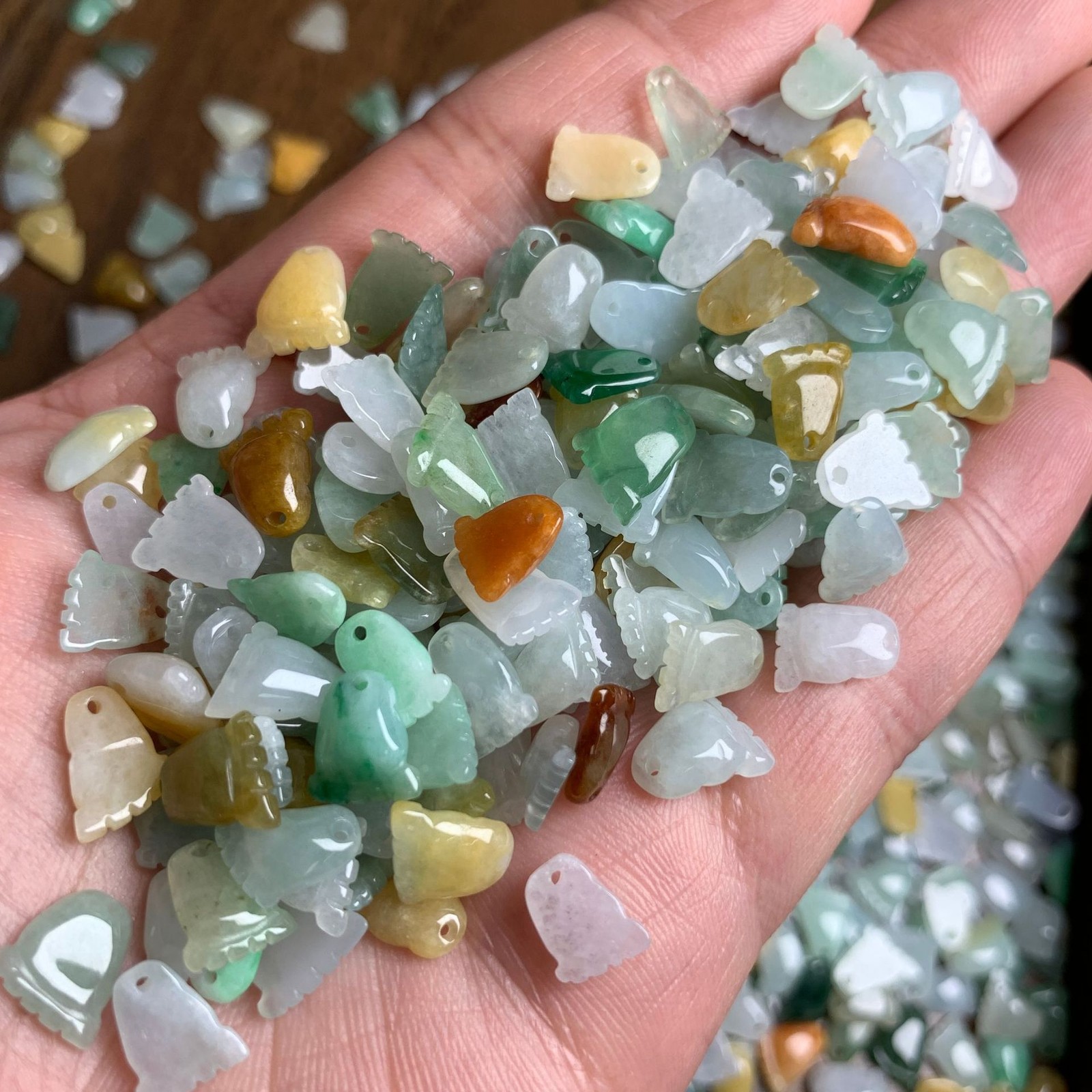 10-20PCS Natural A-grade jadeite Tri colored foot shape accessory Loose beads