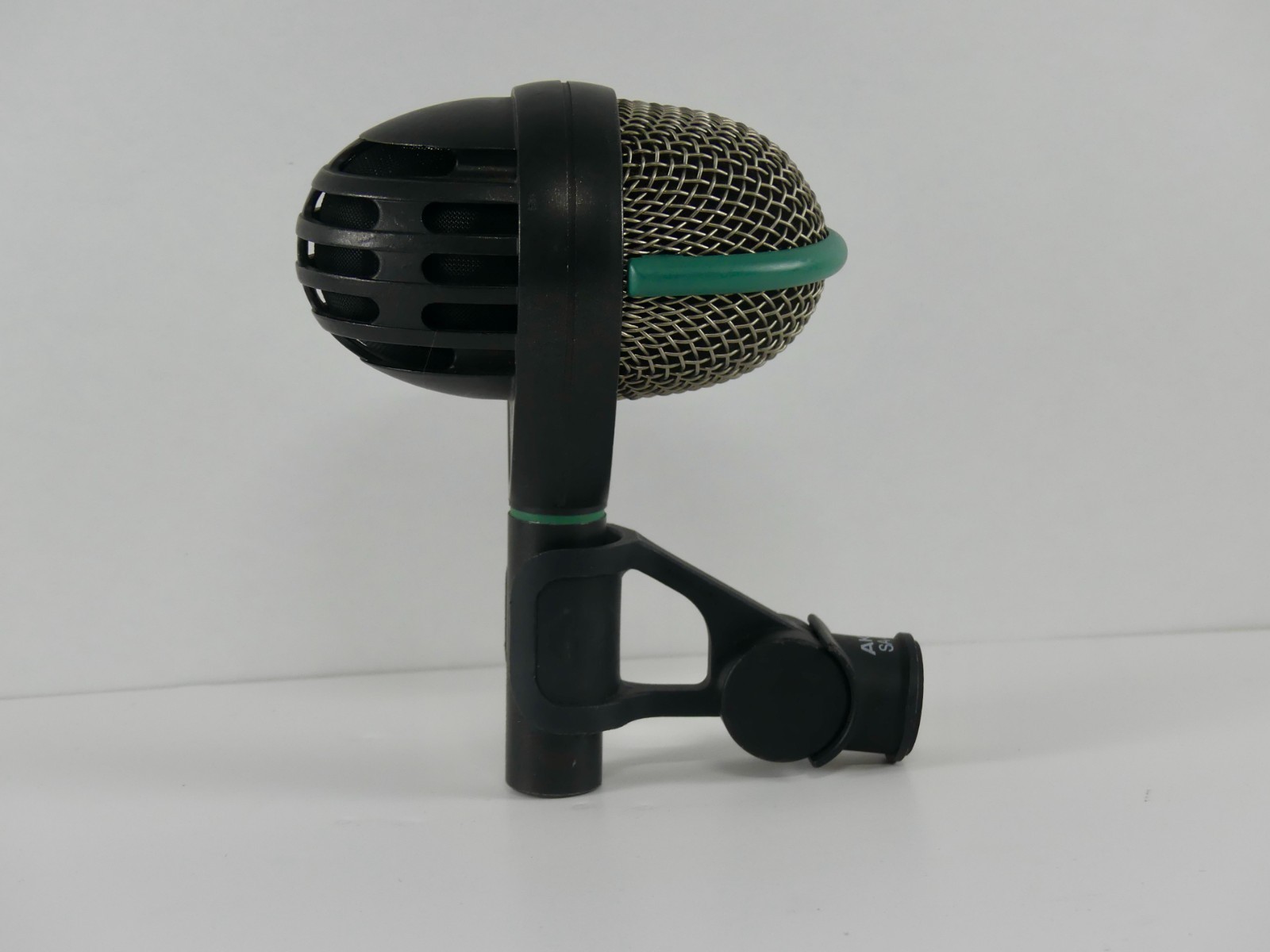 AKG D112 Dynamic Large Diaphragm Microphone