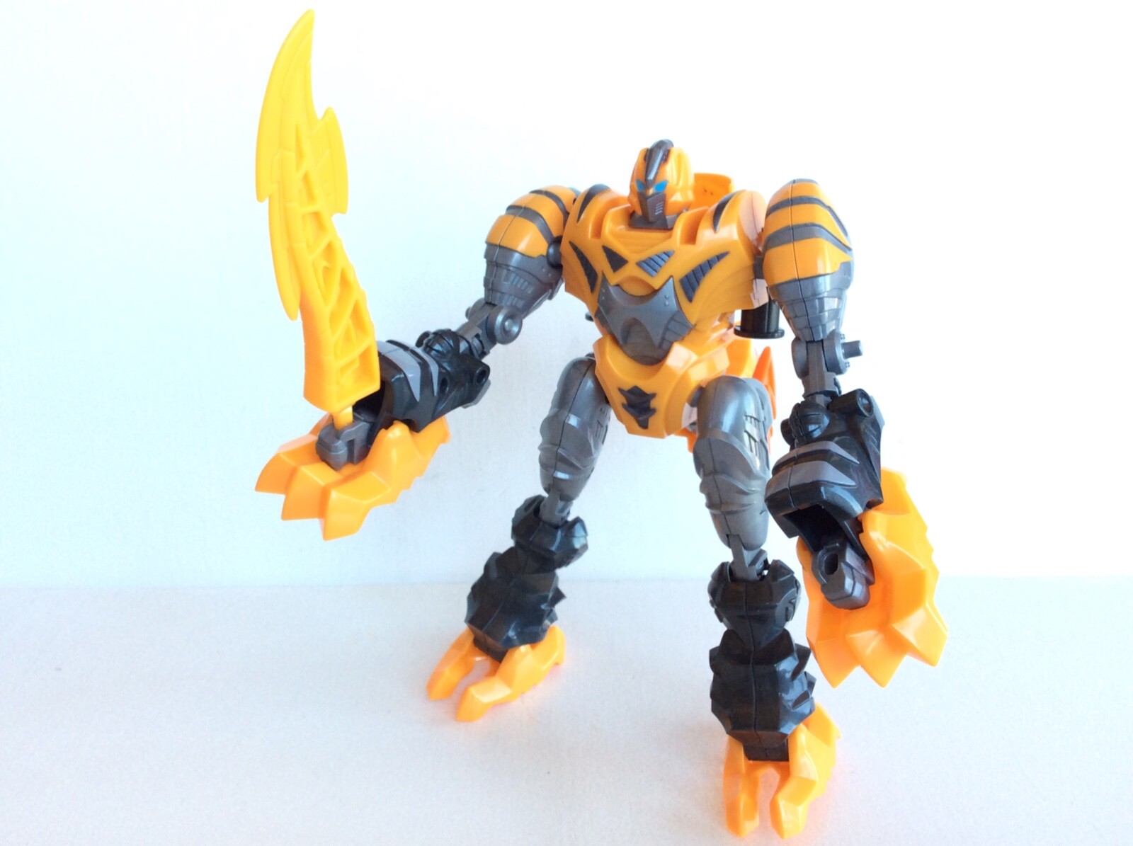 MARS Converters Goldy Dragon Figure, HAP-P-KID