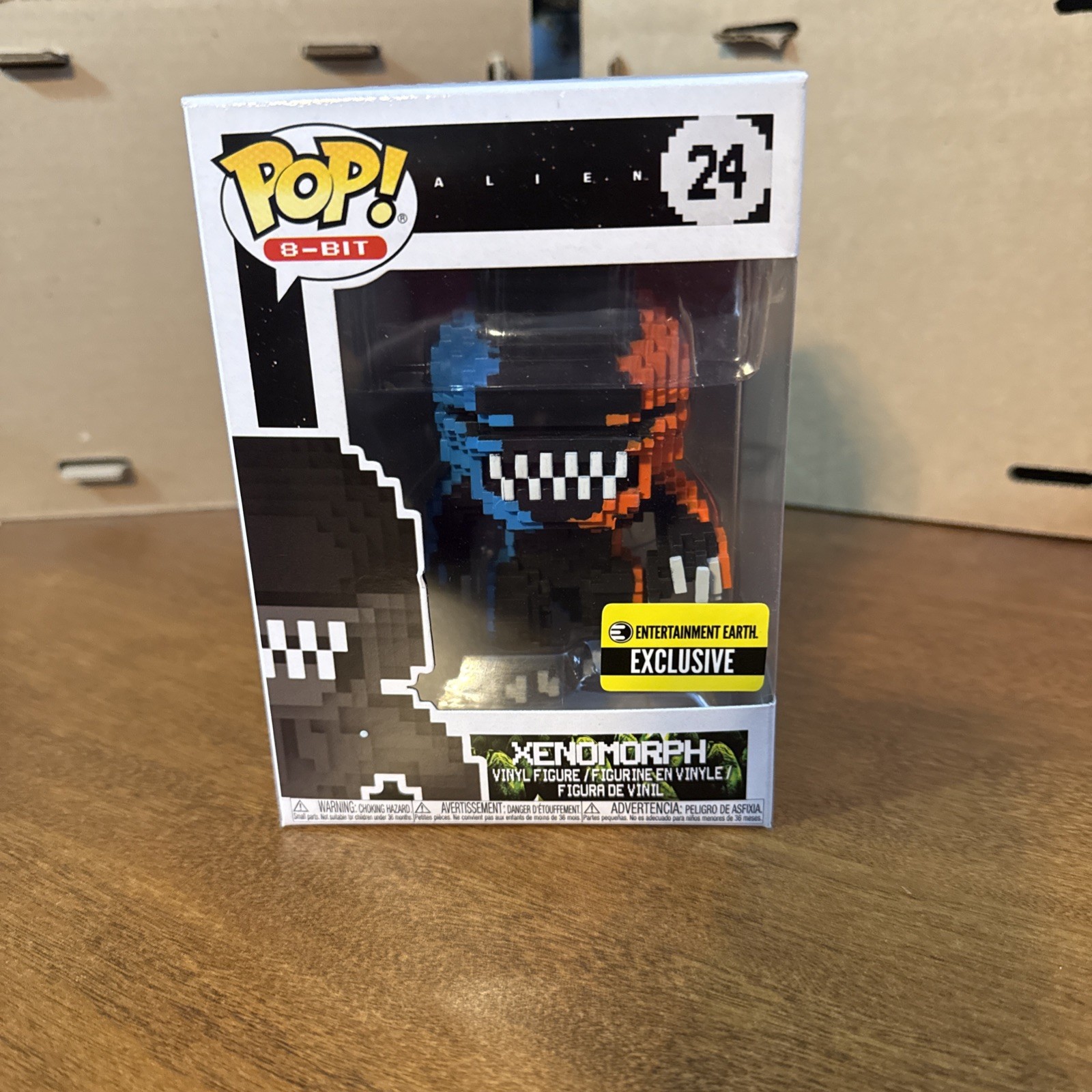 Funko Pop! 8-Bit Alien 24 XENOMORPH Vinyl Figure Entertainment Earth Exclusive