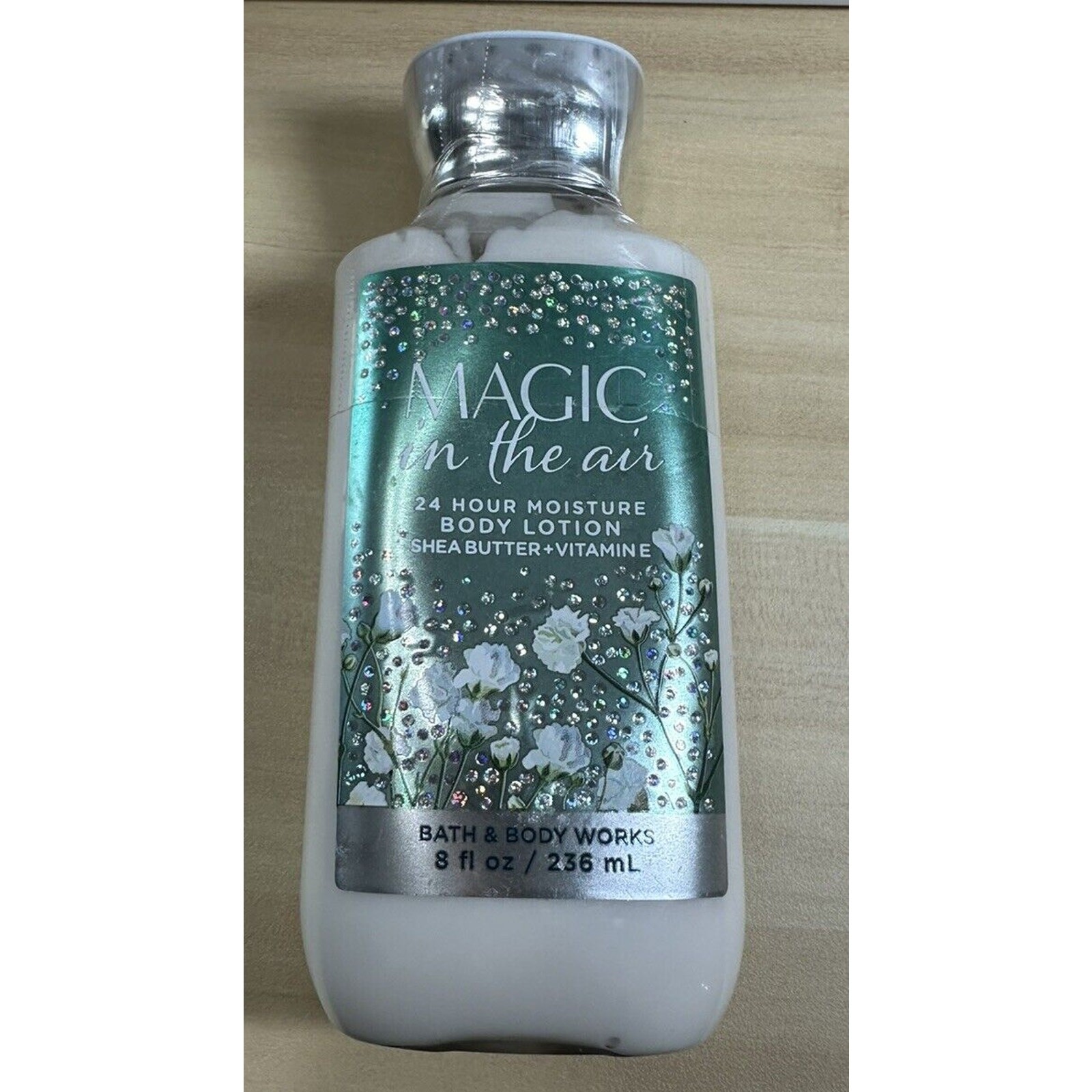 Bath & Body Works MAGIC IN THE AIR Moisture Body Lotion 8 fl.oz 236ml New Sealed
