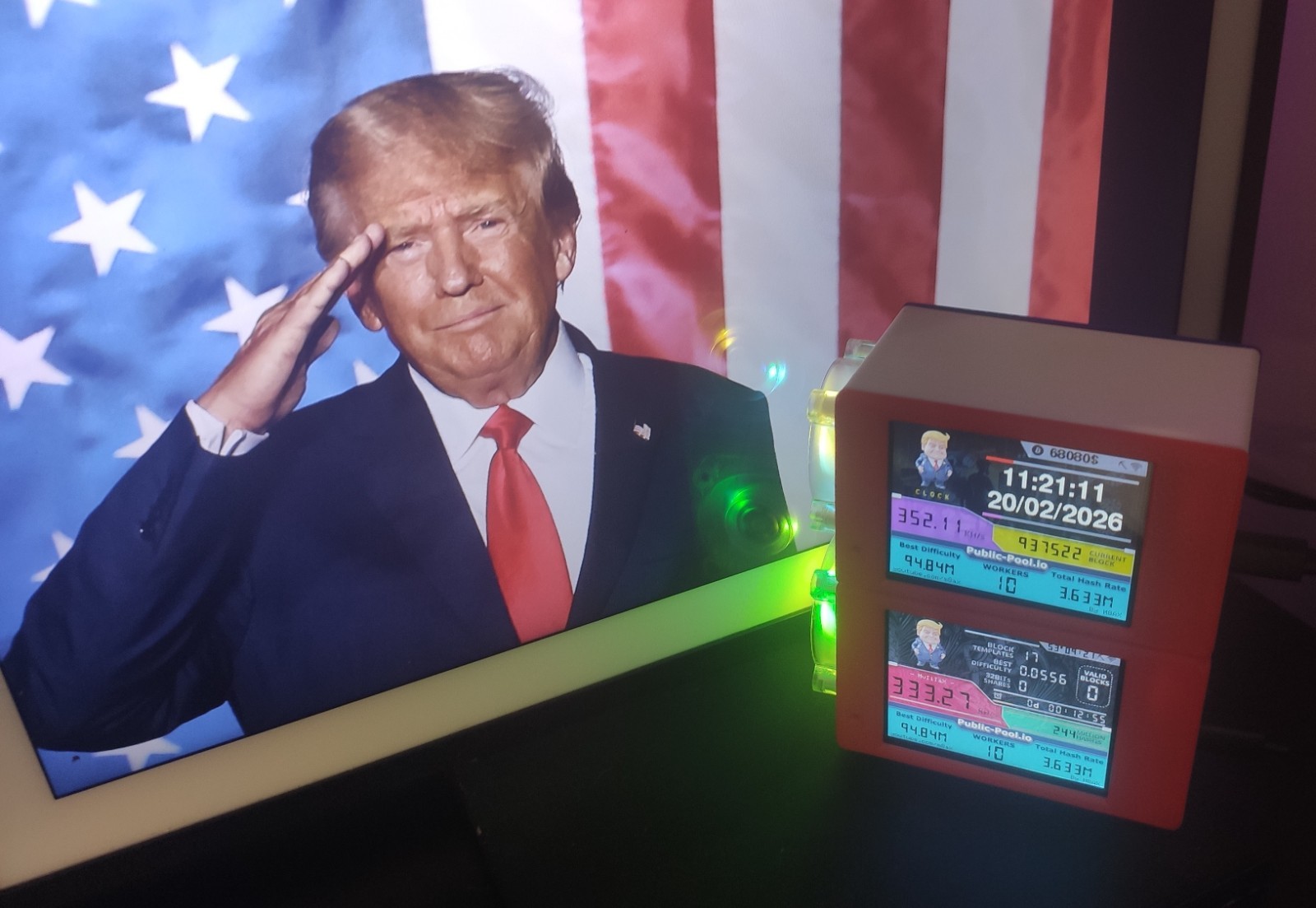 Dual RGB Donald Trump Nerd Miner - Solo Crypto Miner 2 x350+kh/s 2.8" Screens