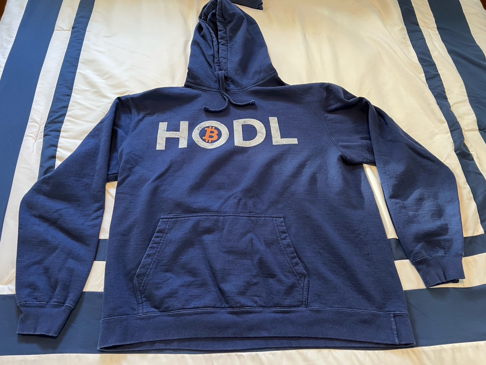 Bitcoin HODL Hoodie Sweatshirt Men’s XL Navy Blue Crypto Currency