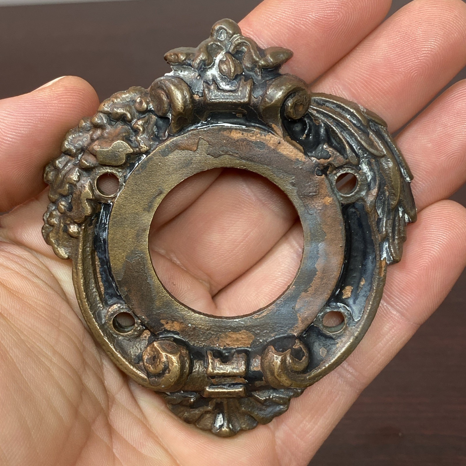 Antique Opening Victorian Turn Twist Doorbell Door Bell Ringer Bronze Escutcheon