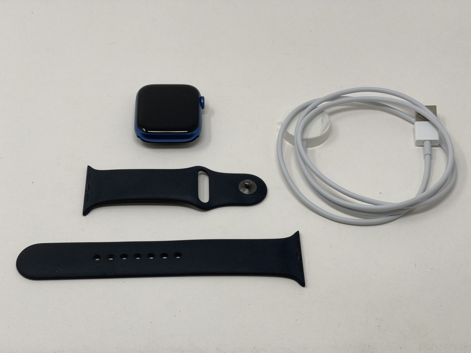 Apple Watch Series 7 45MM Blue Aluminum Case Abyss Blue band A2474 GPS Good
