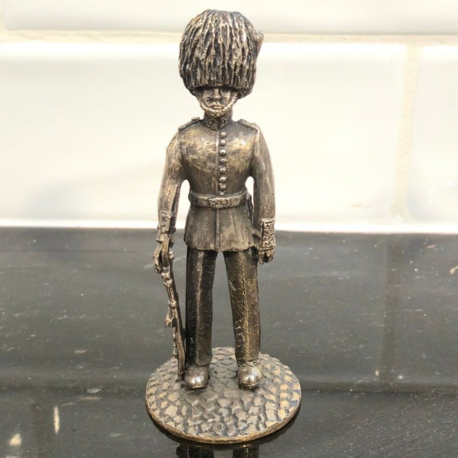 Meccano Handcrafted Pewter Grenadier Guardsman Military Soldier Figure England