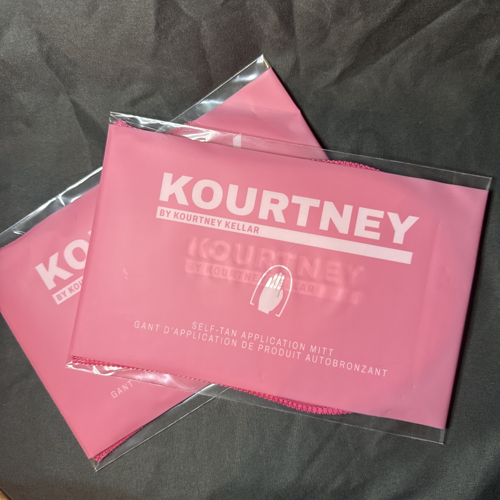 Kourtney Self-Tan Application Mitt (2)