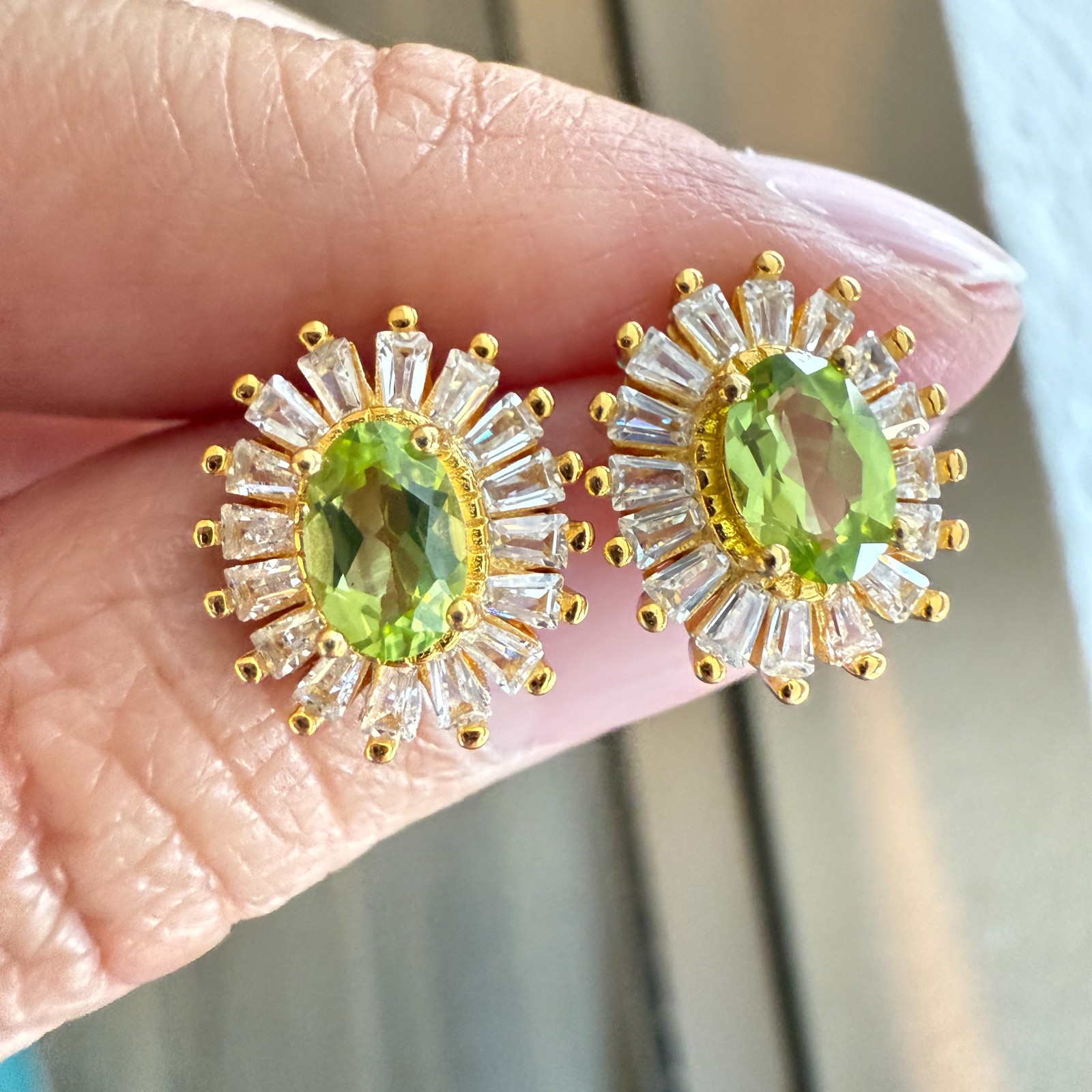 925 Sterling Silver Earrings Green 6x4mm Natural Peridot Gemstone Zircon Women