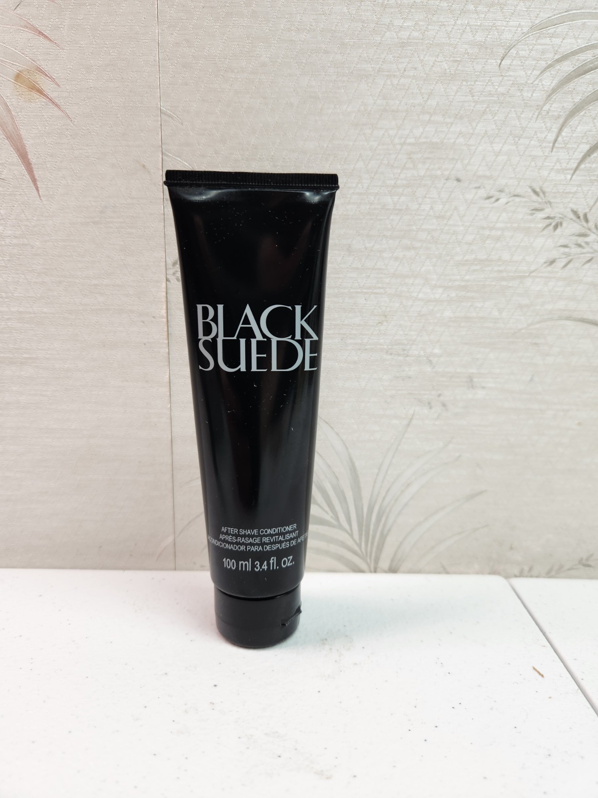 Avon Men's Black Suede Leather After Shave Conditioner 3.4 fl oz 100 ml 2013 New