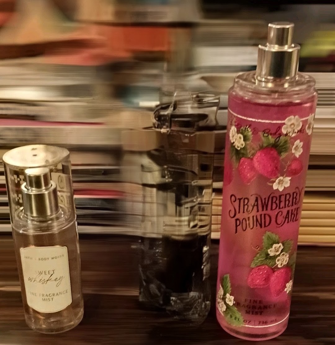 Bath&Body Works Perfume lot 2 Strawberry Berry Pound Cake/Sweet Whiskey 