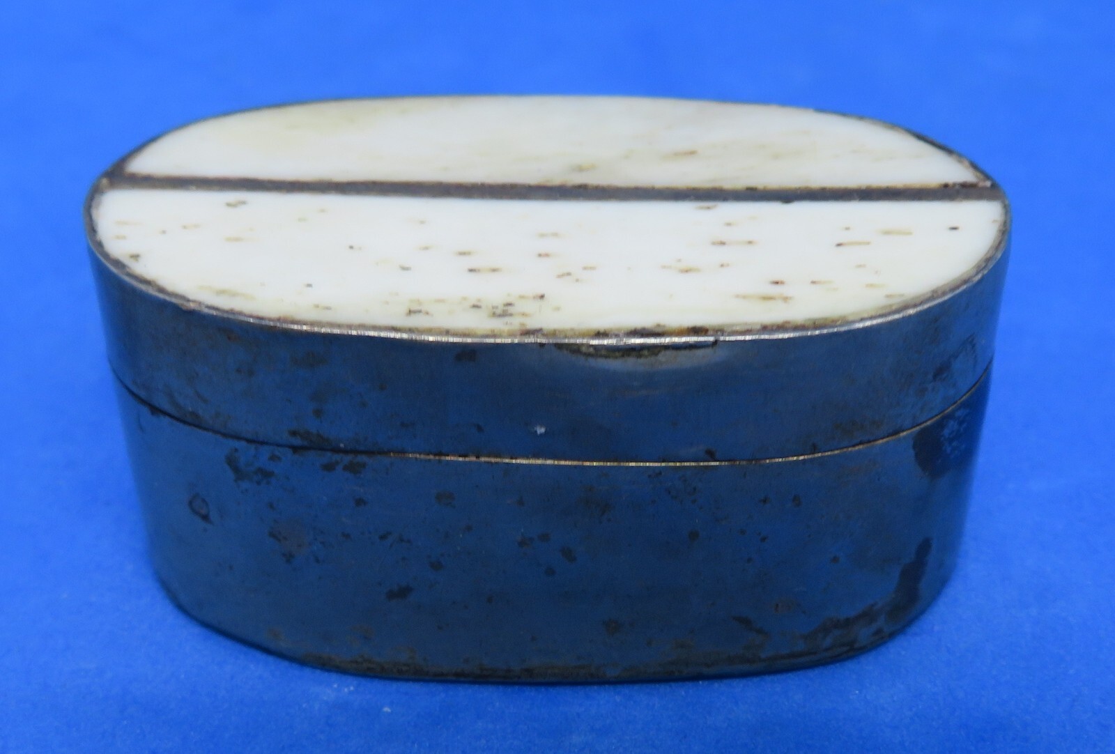 Silver plate vintage Victorian antique small oval box