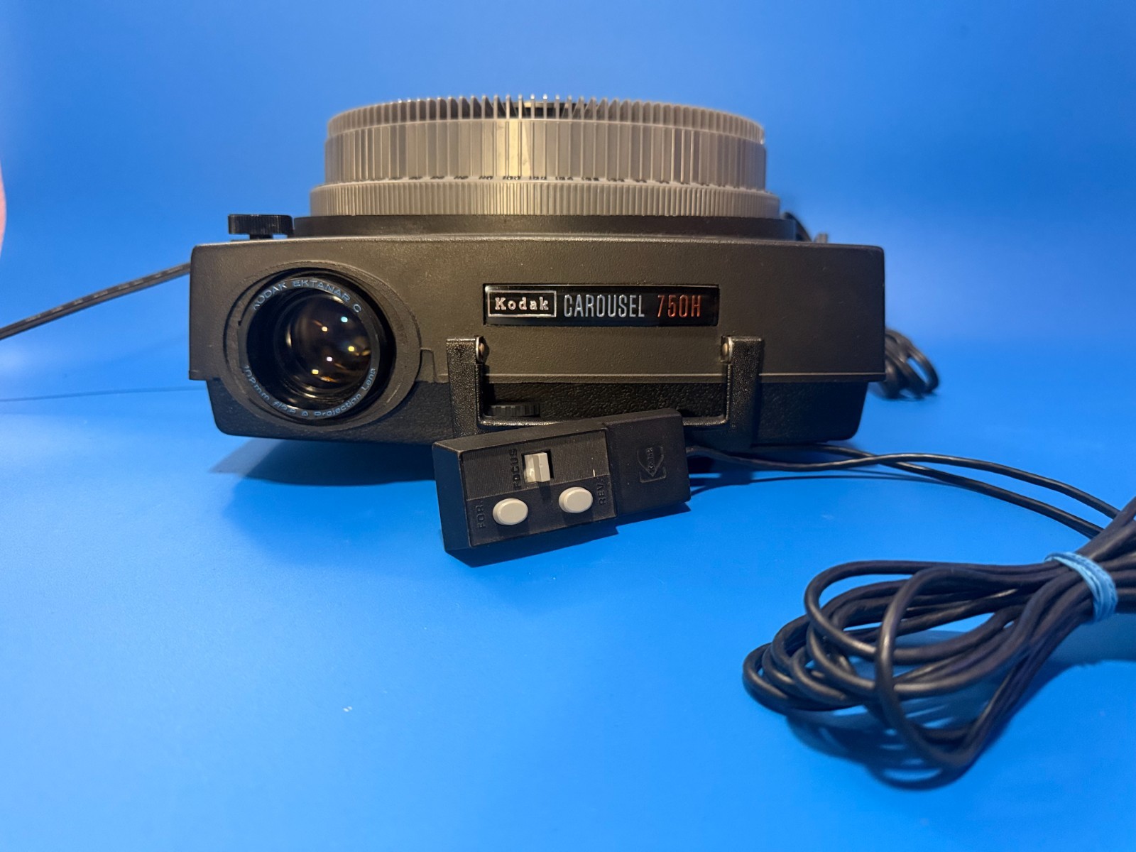 Kodak Carousel 750H Slide Projector w/ Remote & Tray - Tested Lamp & Fan