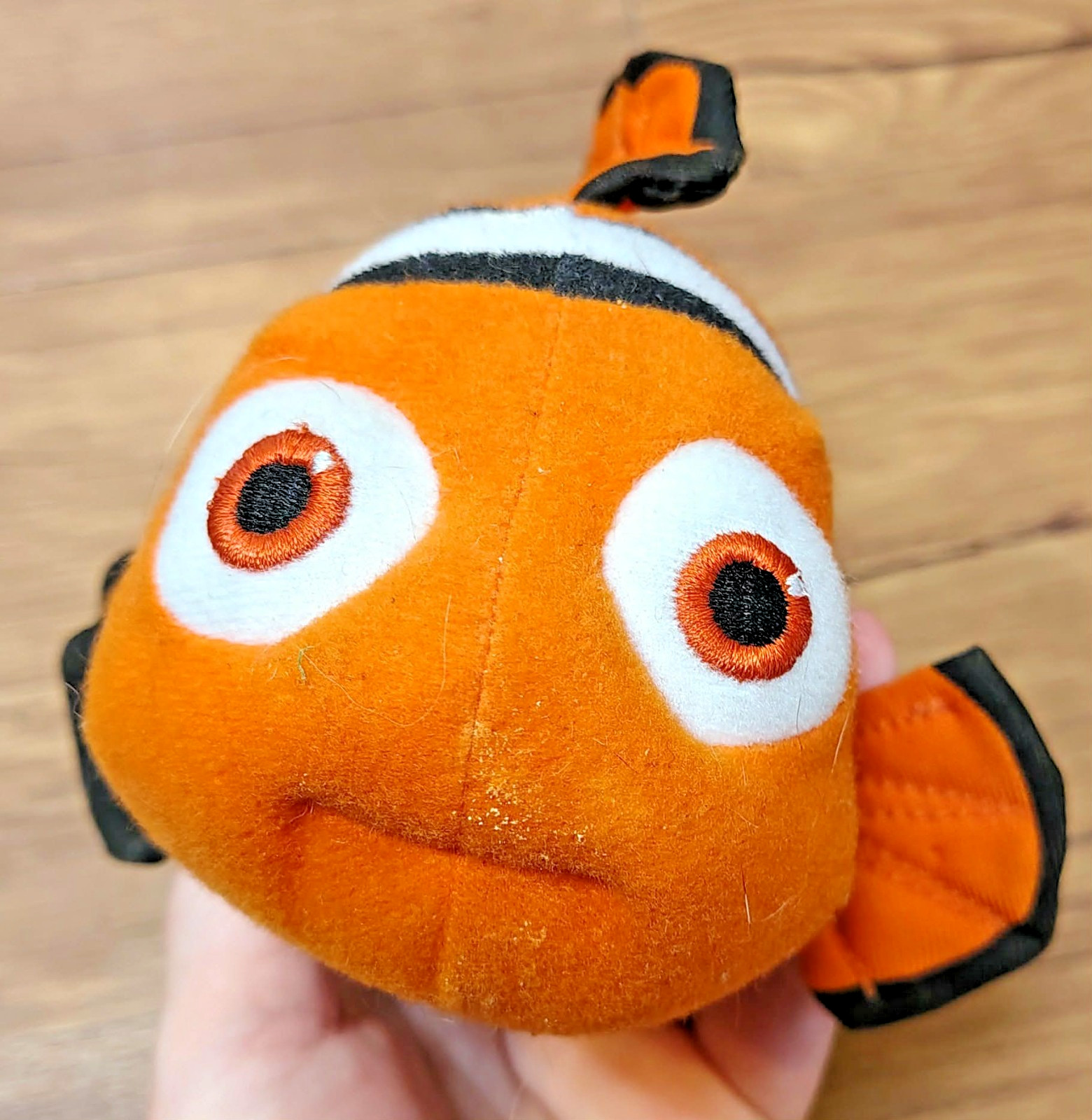 Finding Nemo 8" Plush Soft Eyes Hasbro Disney 2002